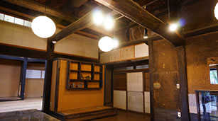 SEISUIKYO (Rustic House) - Interior